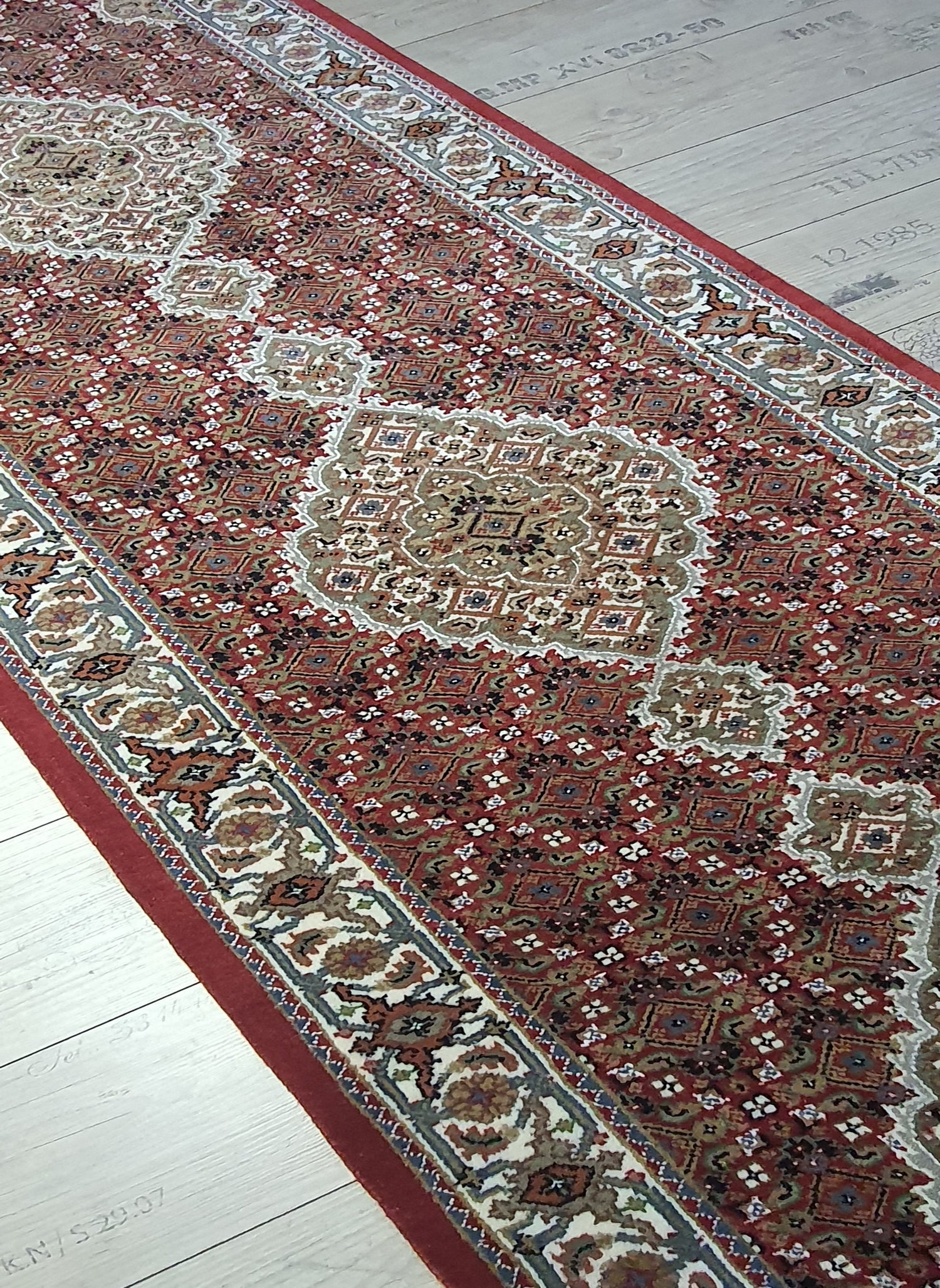 Mahi Tabriz Runner