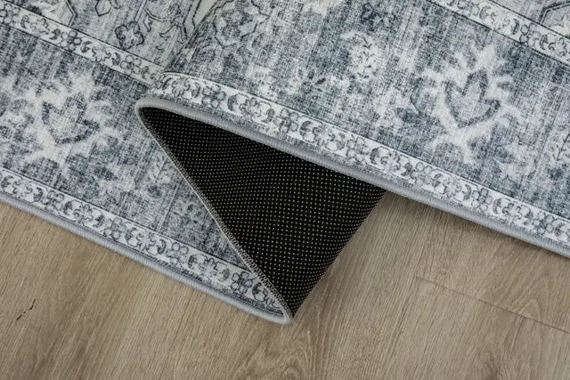 Maia Shiraz Motif
