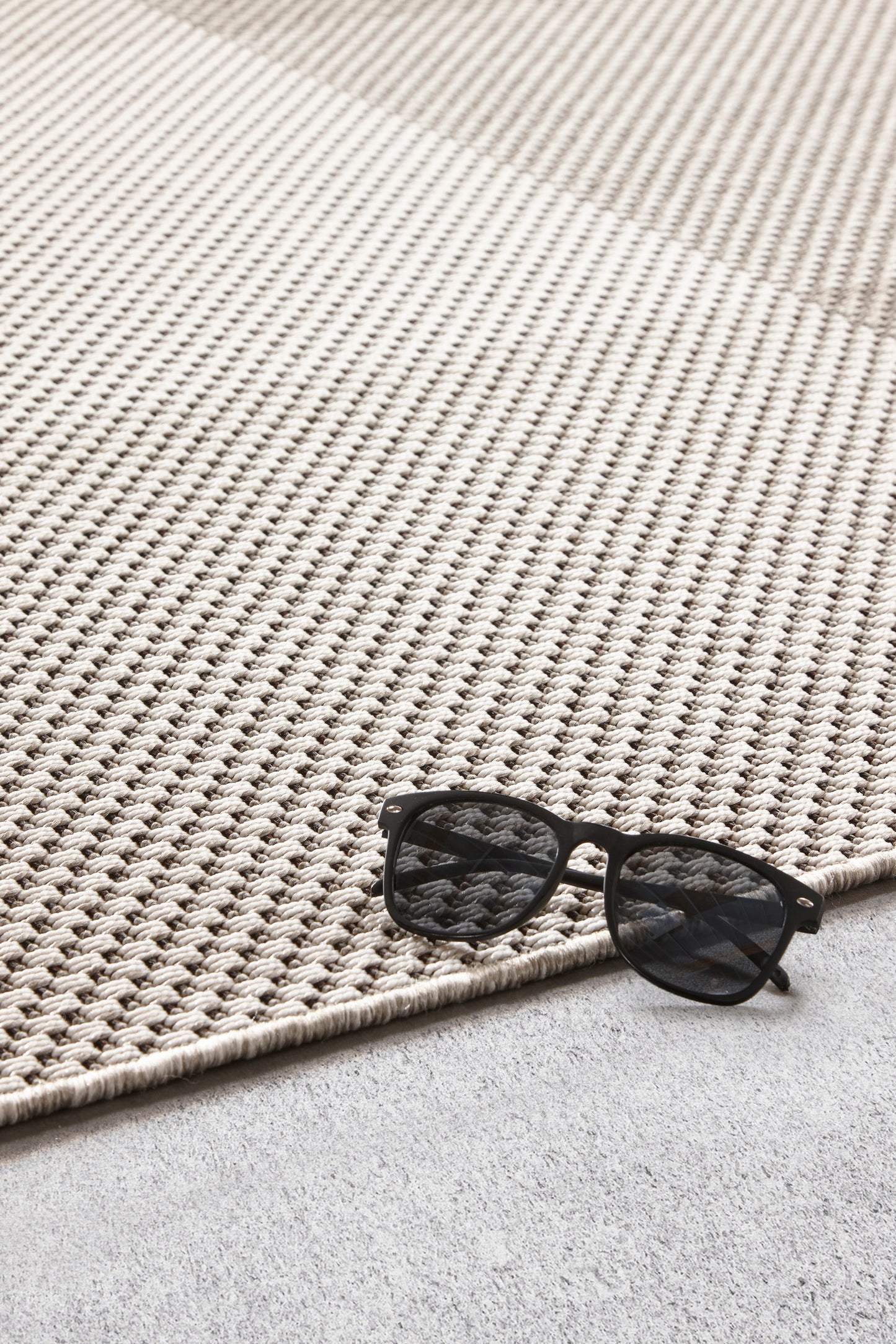 Patio Grace Block Design Multi Tone Beige Cream