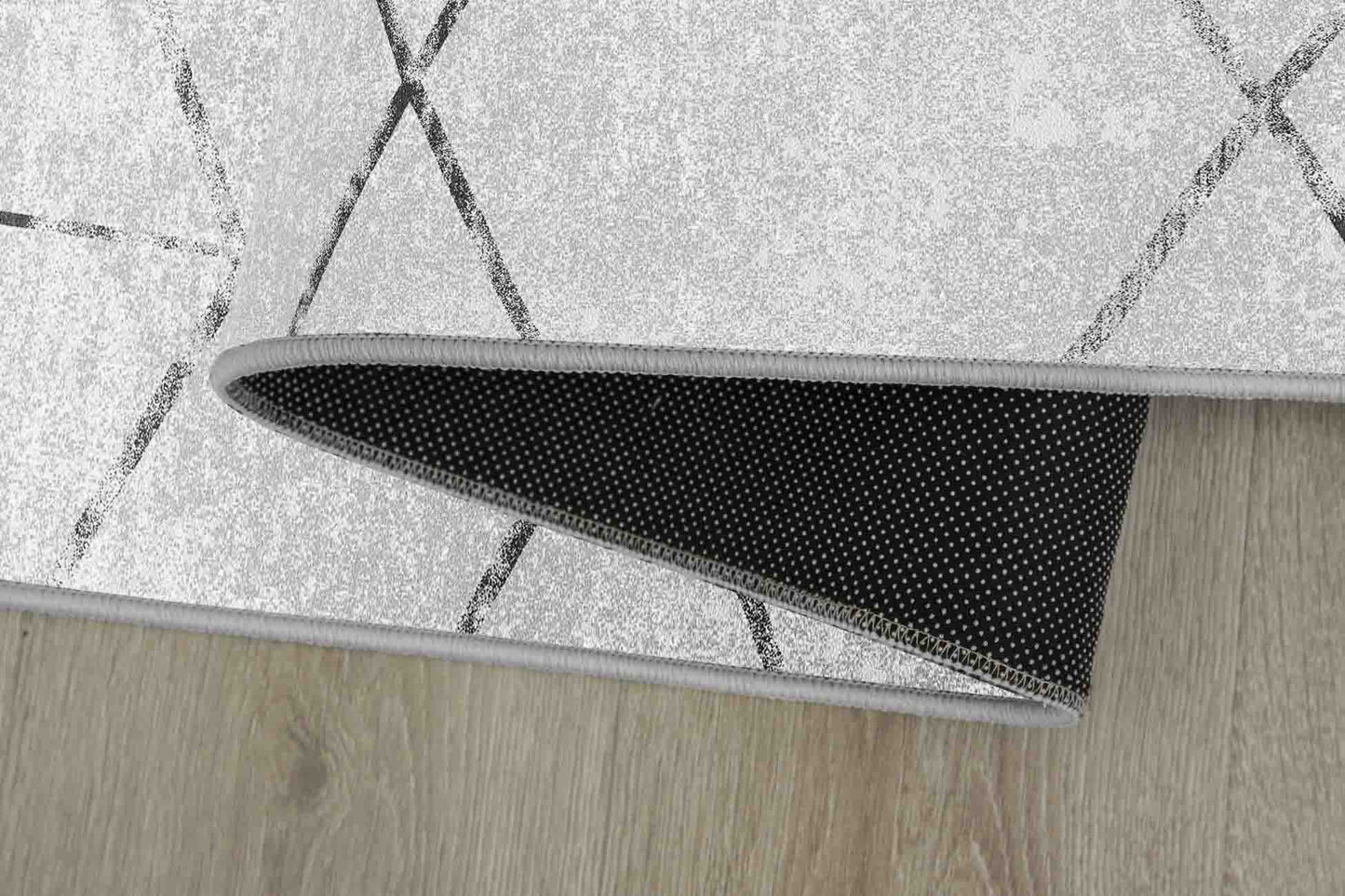 Oasis Modern Triangular Pattern
