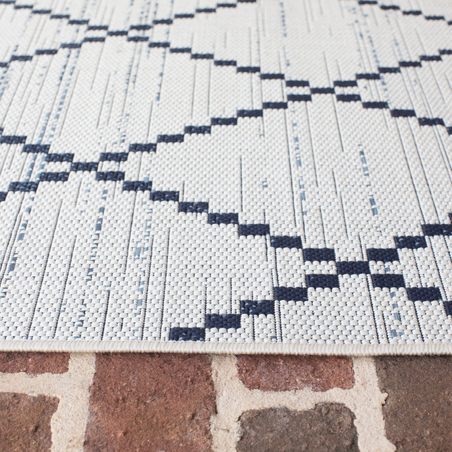 Panama Block Diamond White Faded Denim Weft