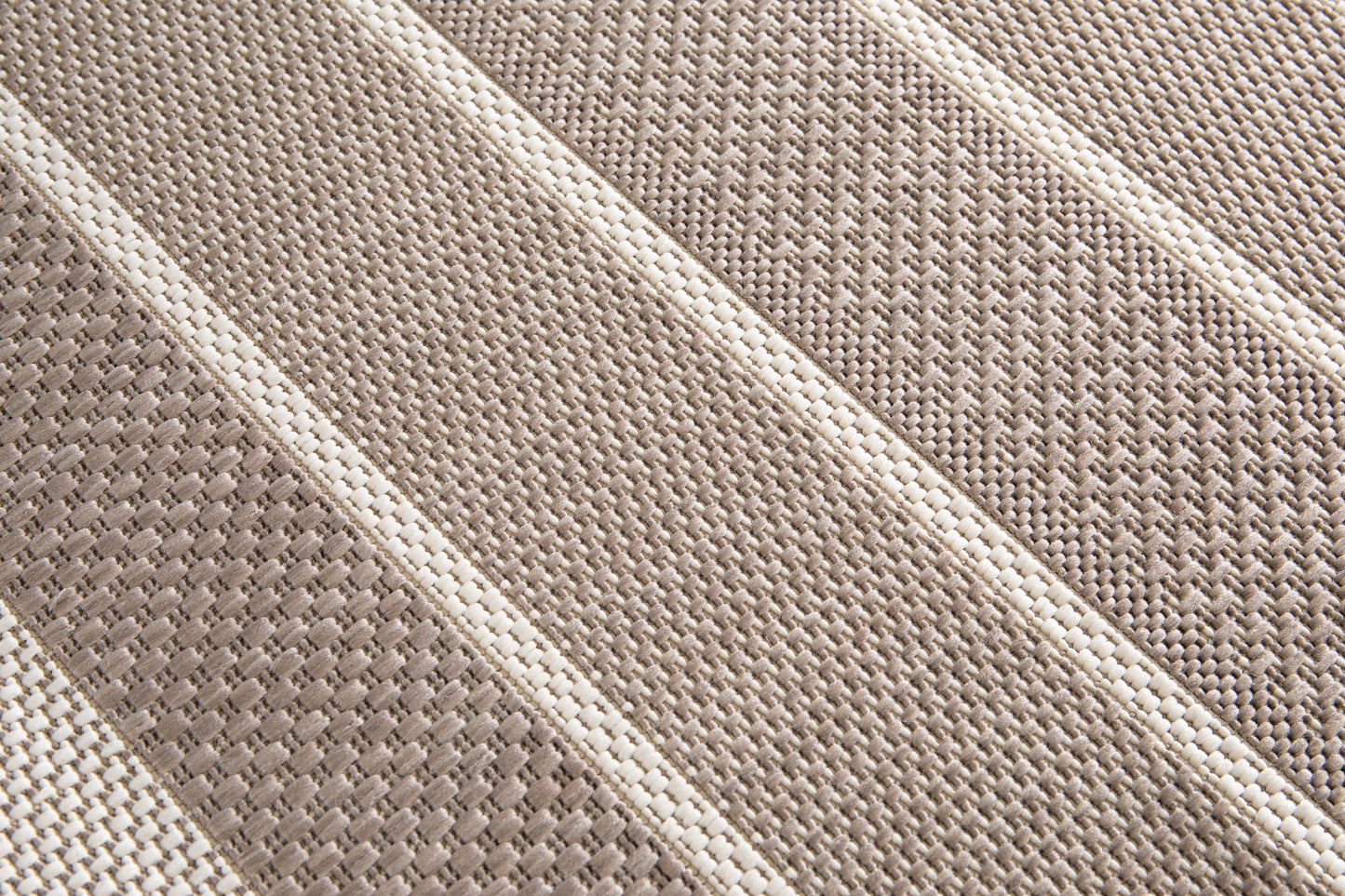 Essenza Stripes
