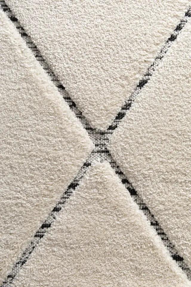 Fara Modern Diamond