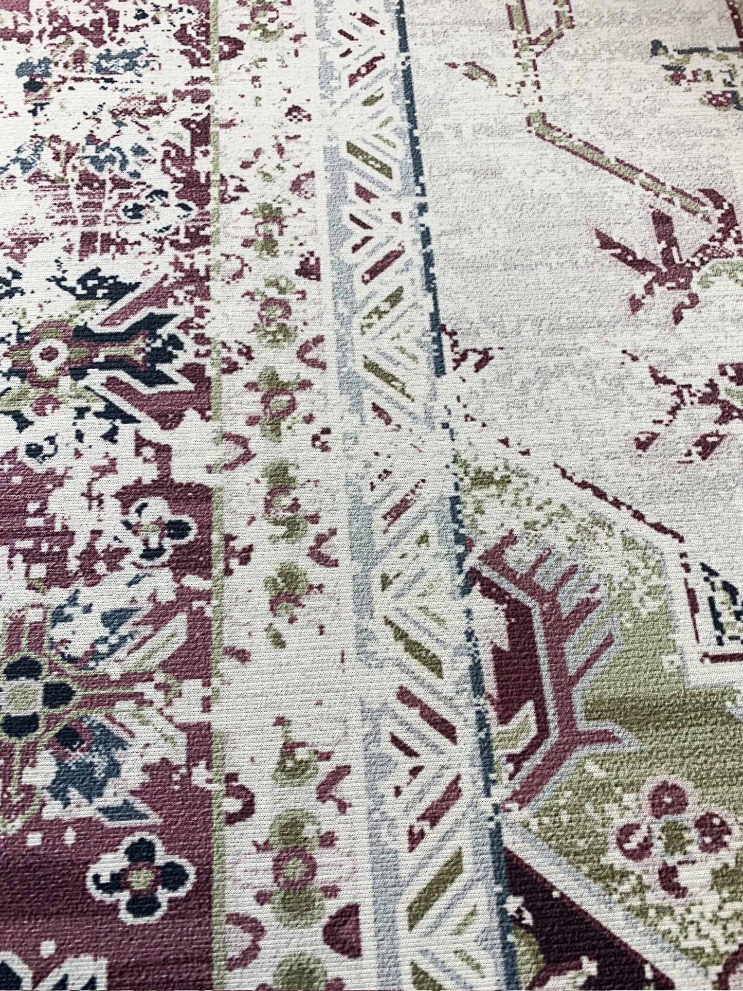 Tigris Faded Medallion Abstract