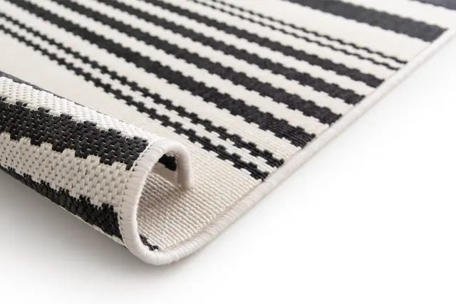 Linear Dynamic Rugs Excite Modern Linear Design – Rugs Original