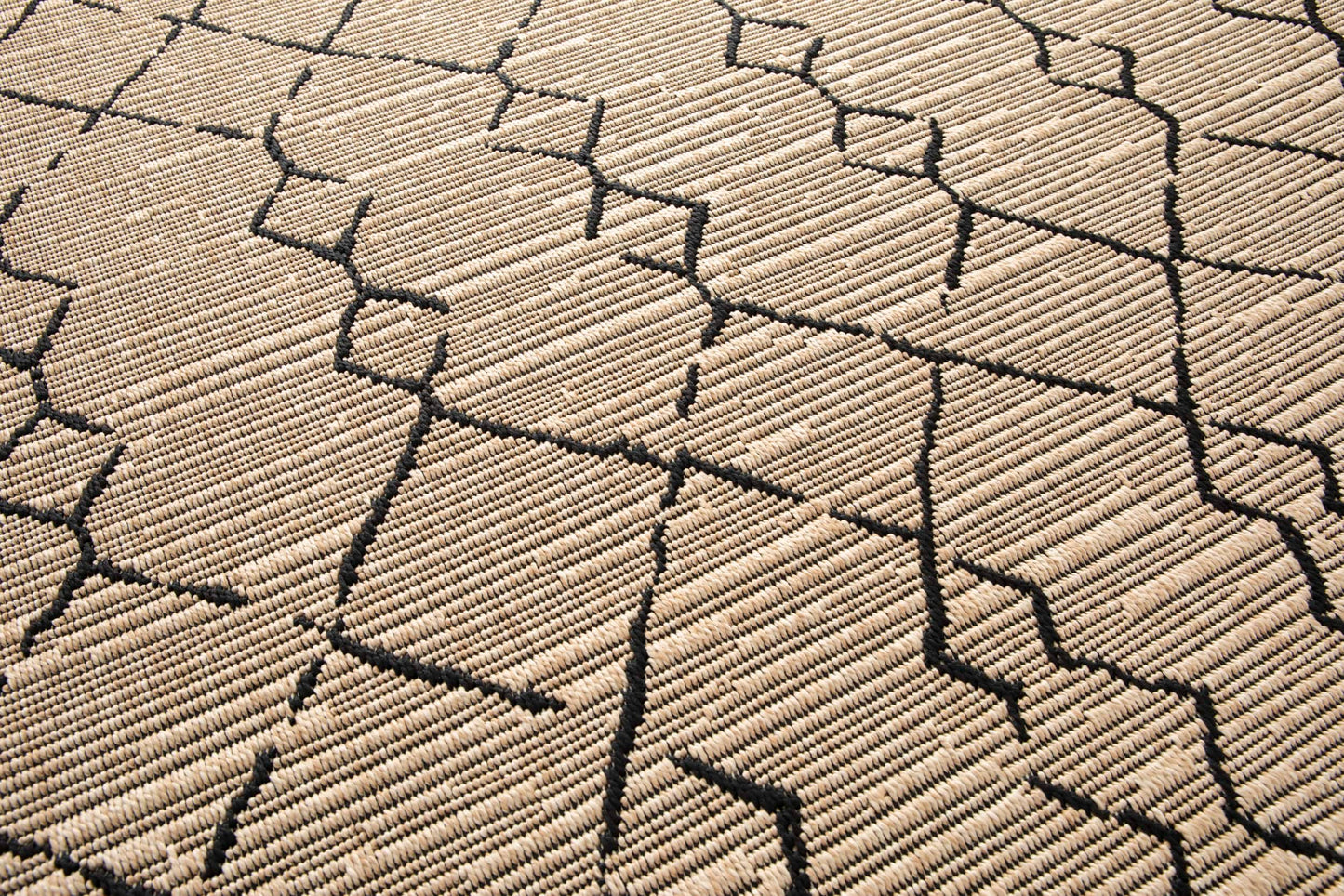 Patio Grace Modern Geometric Design