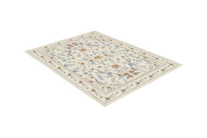 Horizon Country Floral rug, angled view