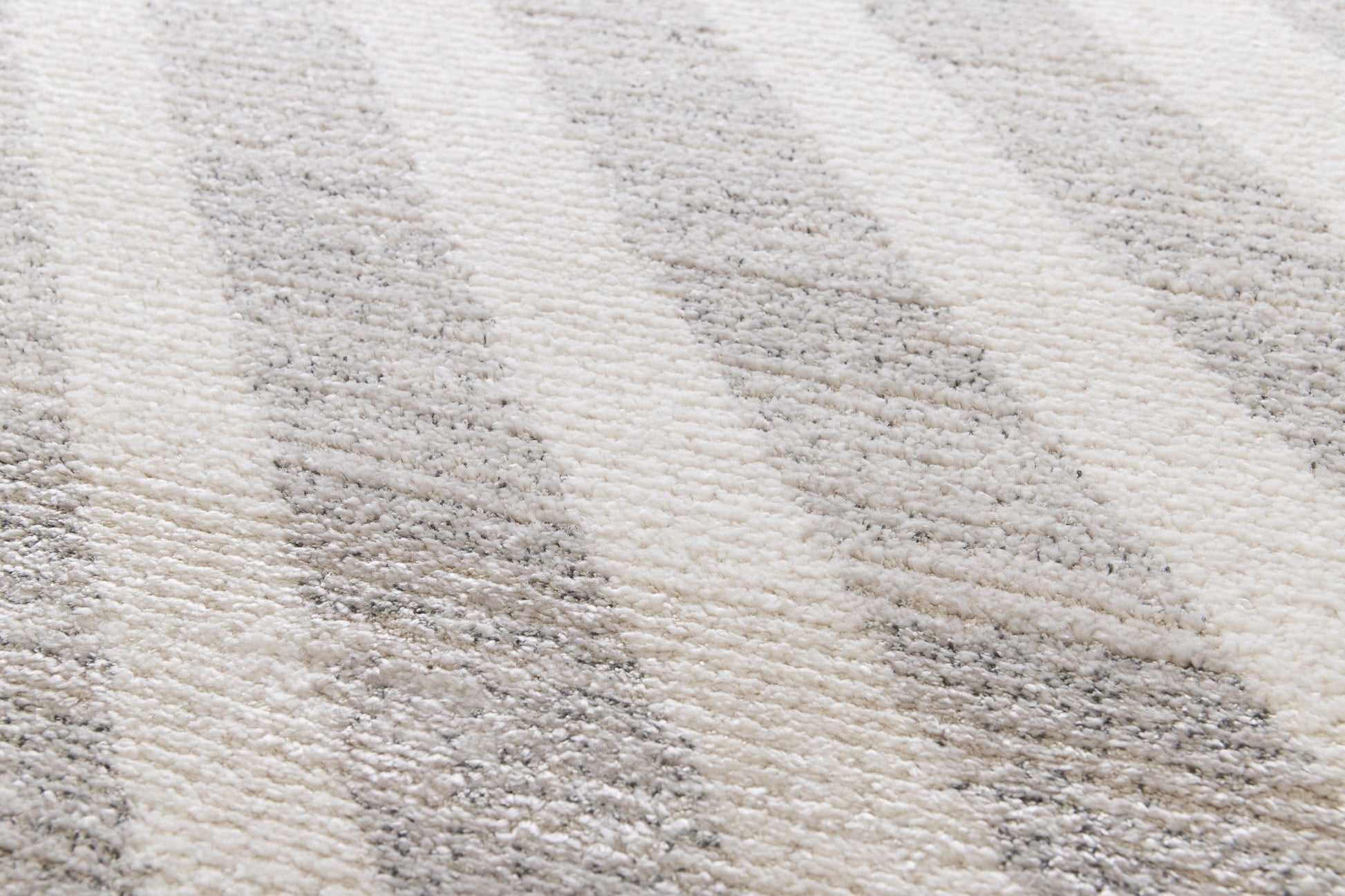 Siroc Carved Ray Taupe - ZM